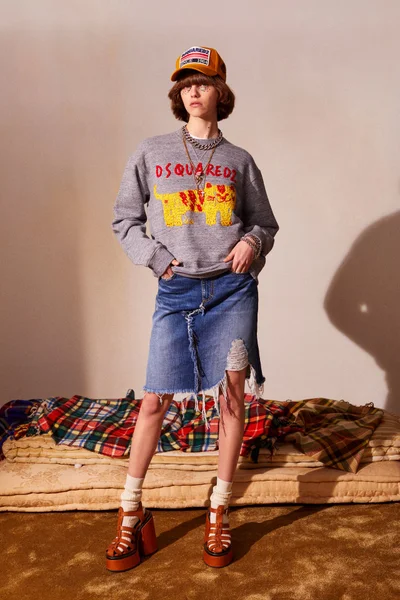 Look 11